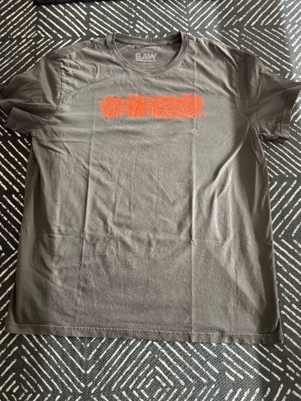 G-Star check logo t-shirt in grey. XL loose fit.